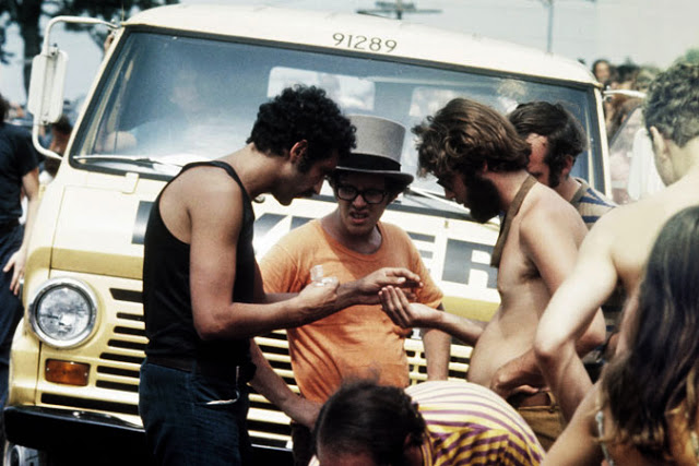 Photos of Life at Woodstock 1969 (30)